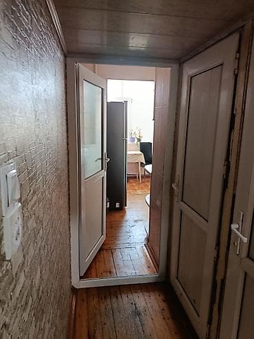 Mənzillərin satışı: 3 otaqlı mənzil – mebel və texnika ilə - Plan: geniş dəhliz, işıqlı — 10