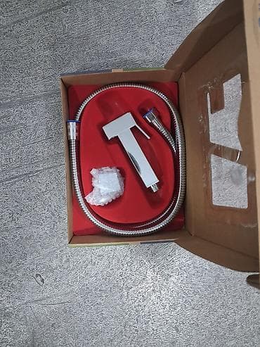 Dekorativ divar panelləri: Məhsul: Bidet duşu dəstləri (unitaz üçün əl duşu) Tərkib: - Əl duş — 5