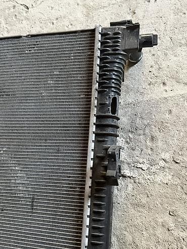 Радиаторы: Chevrolet Cobalt Equinox, 2018 г., Оригинал, США, Б/у — 2