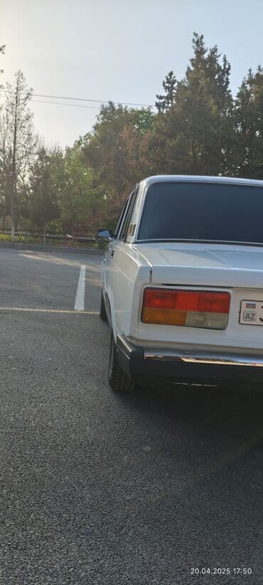 radiator barmaqlığı 07: VAZ (LADA) 2107: 1.6 l | 2010 il 2500000 km Sedan — 3