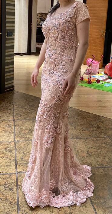 rus papağı: Вечернее платье — 1