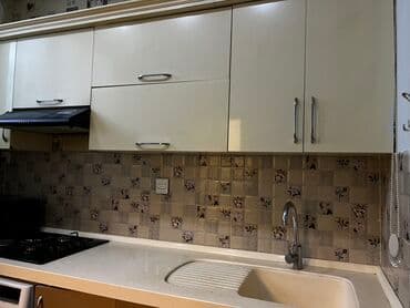 стол стойка для кухни: Tecili! Metbex mebeli satilir! Ölçüler: uzunluq - 2,60 m, en - 60 sm — 12