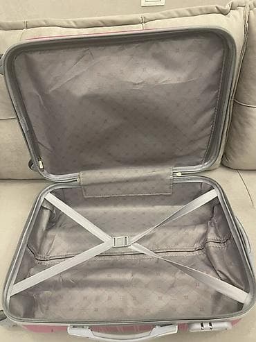 qısatuklu ingilis pişiyi: Sərt korpuslu əl yükü çamadanı - Rəng: parlaq çəhrayı, boz detallarla — 3