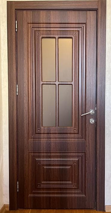 4 eded ev qapısı. 1 ededi 60azn. ölcü 205/80sm ünvan bileceri