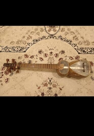 Tar – milli simli musiqi aləti - Korpus: iki kameradan ibarət, armud — 2