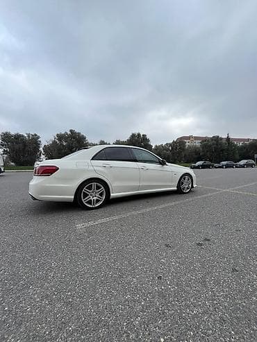 mersedes qapi: Mercedes-Benz E-Class: 1.8 l | 2010 il Sedan — 2