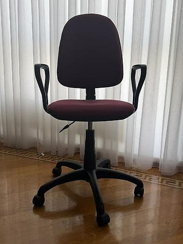 karta: Ofis kreslosu – tənzimlənən, rahat və praktiki - Rəng: tünd bordo — 1