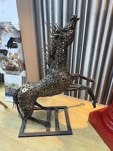 cox maraqli sekiller: Fiqur, Metal — 1