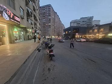 салон красоты: AYKHAN STUDIO – kişi bərbərxana xidməti Təklif olunan xidmətlər: - — 5