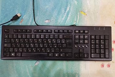 USB klaviatura – tam ölçülü, rəqəmsal bloklu - Bağlantı: USB kabel -