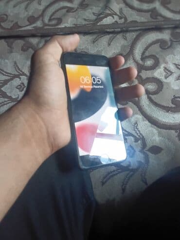 islenmis kalonka satisi: IPhone 7, 32 GB, Qara, Barmaq izi — 2