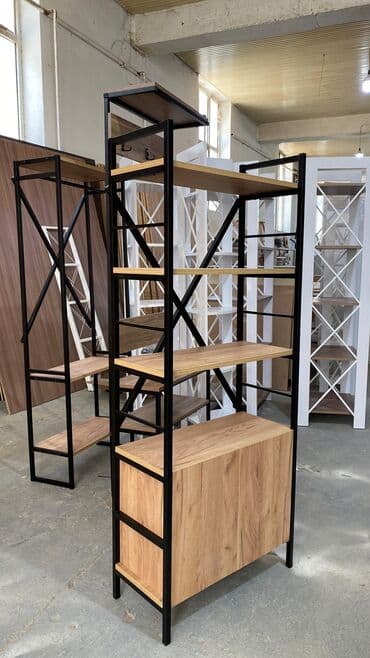 подвесные шкафы в спальню: Hündürlüyü 170sm en 70sm dərinlik 35sm Qiyməti 230 manat. Hər cür — 1