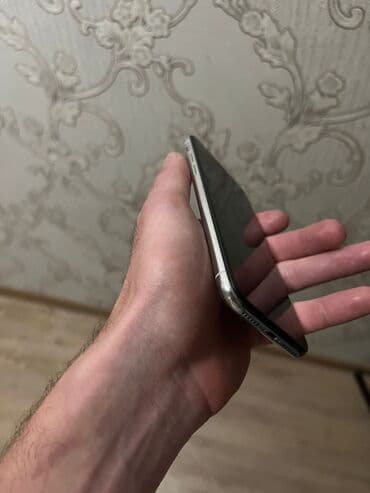 iphone x satilir: IPhone X, 64 ГБ, Белый — 4
