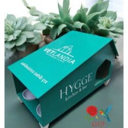 домик для кошек: Taxta pişik evi – “Burada yerim rahatdır” yazılı - Material — 22