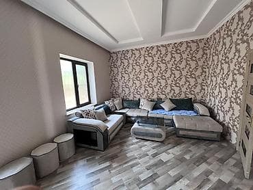 pufik divan: Uqlavoy divan. 650azn. pufikle bir yerde. Yaxşı veziyyetde ünvan — 1