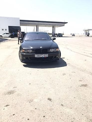 BMW 523: 3 l | 2001 il Sedan