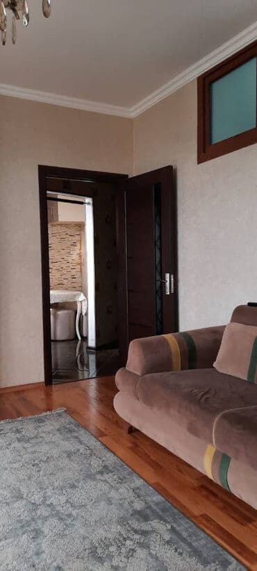 9 ci mikrorayon satilan evler: 2 otaqlı, Yeni tikili, 52 kv. m — 4