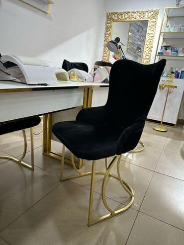 пластиковые стулья: Б/у — 1