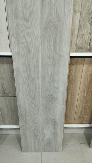 8 mm, 33 klass laminat döşəmə 
Endırım düşdü 12m açtırılma var — 3