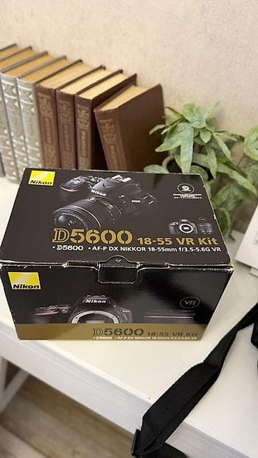 samsung 3322: • Nikon D5600 DSLR fotoaparat dəsti • Yenidir, 2 dəfə istifadə — 7