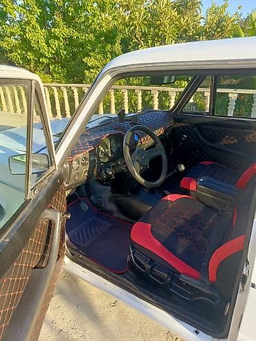 spoiler satisi: VAZ (LADA) 2106: 1.7 l | 1980 il 26780 km Sedan — 6