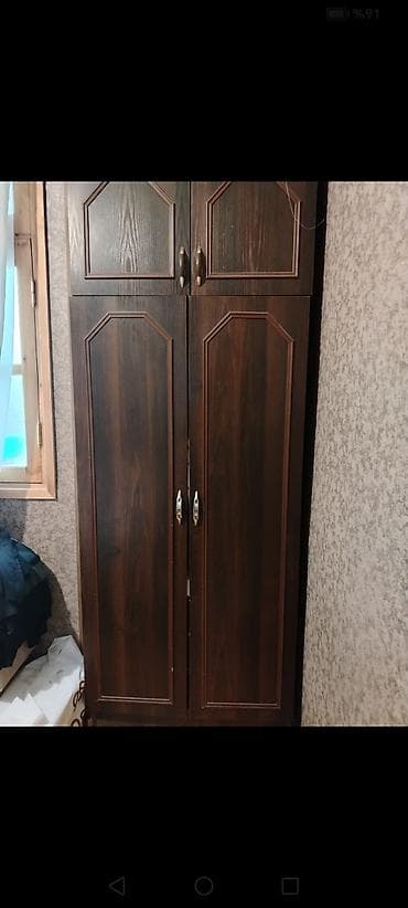 işlənmiş mebellərin satışı: Mebel dəsti – qapalı şkaf və iş/kompüter masası - Dördqapılı şkaf — 1
