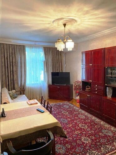 9 ci mikrorayon satilan evler: Bakı, Əhmədli, 3 otaqlı, Köhnə tikili, m. Əhmədli, 80 kv. m — 1