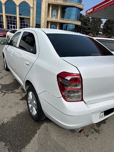 avtomobil qaz: KREDIT! İlkin ödəniş 2000 Azn Aylıq 560 manat 37 Ay Maşın heç bir — 7