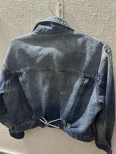 Klassik mavi cins gödəkçə - Material: qalın denim (100% pambıq hissi — 2