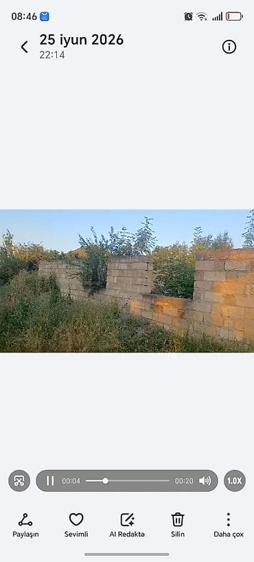 Quba rayonu Xucbala kəndində içində yarımtikili olan 10 sot torpaq