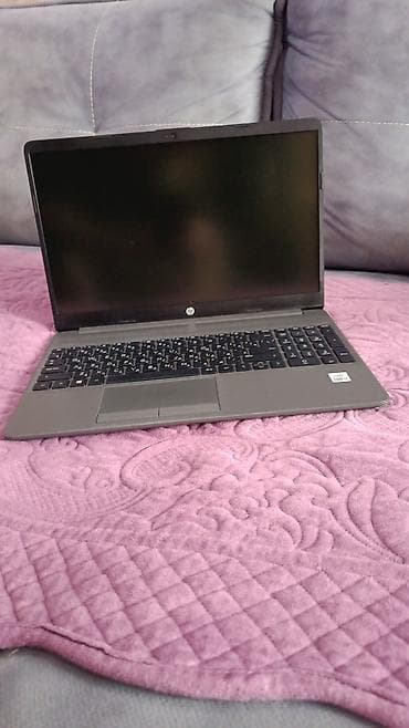 komputer hp: HP noutbuk – 15.6" ekran Texniki xüsusiyyətlər: - Prosessor: Intel — 2