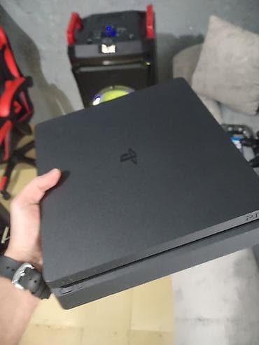 12 pro maks: Ps4 və diskləri satıram aşagı qiymətddən razılaşma yolu ilə — 1