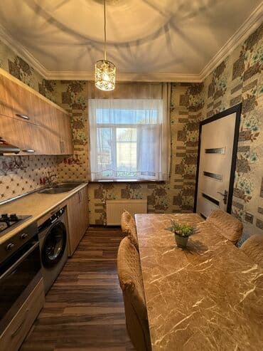 ищу сиделку для пожилой женщины: Zabrat 2 qəsəbəsi İstixana dairəsi — 14