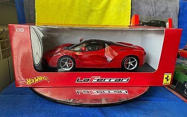 Коллекционная модель Ferrari LaFerrari rosso red 2013 Hot Wheels