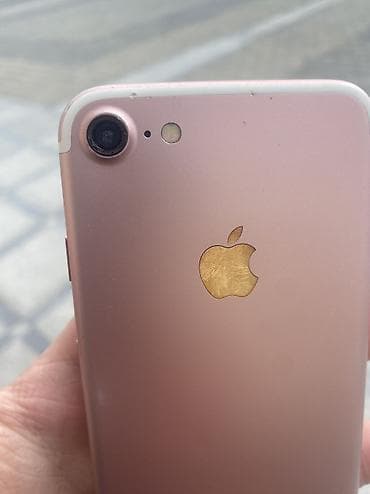 Аудиотехника: IPhone 7, 32 ГБ, Отпечаток пальца — 3