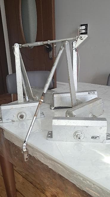 ruçkalar: Qapı bağlayıcıları (door closer) dəsti - Brendlər: Arco və APS - — 1
