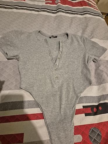 Qadın bodisi – qısaqol, düyməli - Model: qadın bodisi (body) - Rəng