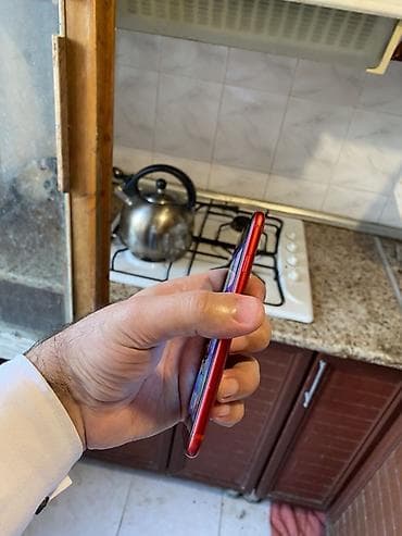 redmi note 6 pro: IPhone SE 2020, 64 GB, Qırmızı, Barmaq izi — 10