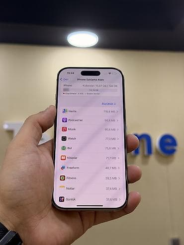 iphone 113: IPhone 16 Pro, 128 GB, Desert Titanium, Zəmanət, Kredit, Simsiz şarj — 6