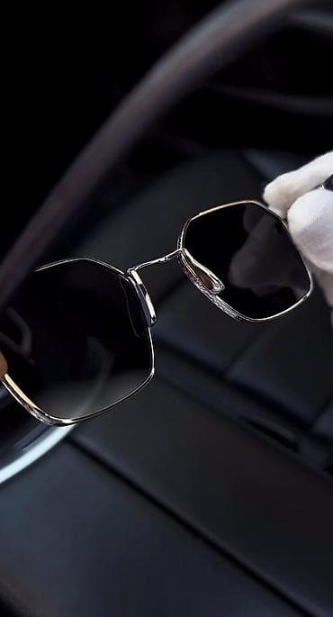 frank miller saat: Gün eynəyi, Yeni — 4