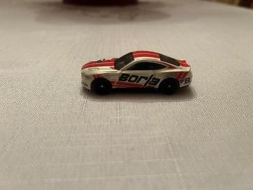 dəmir pullar: Kolleksiya üçün mini model avtomobil – idman üslublu kupe - Material — 4