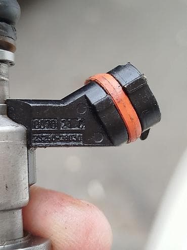 Yanacaq sistemləri: Toyota RAV 4/2006-2008 farsunkalari - Marka: DENSO - Üzərindəki kod — 3