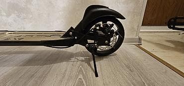 skuter kreditle: Usaqlar üçün yığcam və rahat şosse skuter 100 kq qeder agirliqa — 2