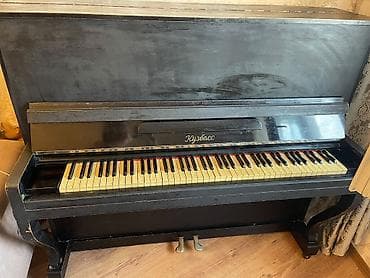 taxta turnik: Upright pianino – “Kuzbass” modeli - Korpus: qara rəngdə, klassik dik — 2