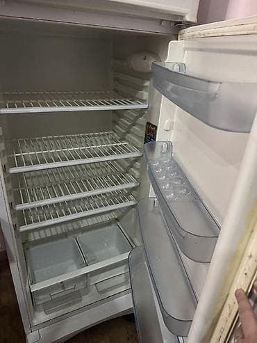 Soyuducular: 2 qapılı Indesit Soyuducu Satılır, rəng - Ağ — 2