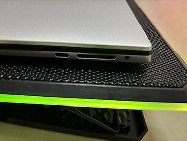 monster notebook: Dell XPS noutbuku - Model: Dell XPS (13/15 seriyasına xas incə — 3