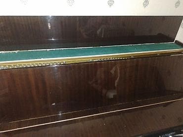 Musiqi alətləri: Сура pianino işlənmiş - Korpus: tünd qəhvəyi, parlaq lak örtük - - — 6