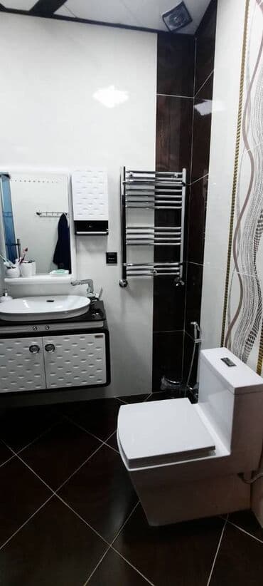 gencede 3 otaqli evlerin qiymeti: 3 otaqlı, Yeni tikili, m. Neftçilər, 105 kv. m — 10