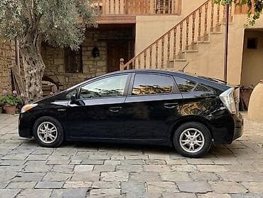 Toyota Prius: 1.8 l | 2010 il Hetçbek — 2