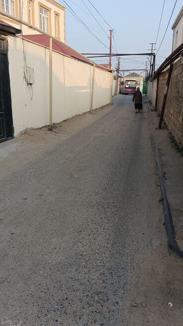 otaq yoldası: Kohne Corat merkeze cox yaxın yerde 4 otaq 2 kuxna hamam 104 kvadrat — 18